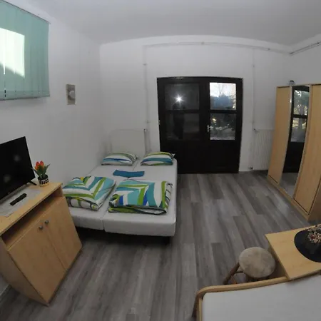Fuz Motel *